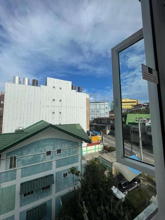 Aura One Hotel Baguio City Екстер'єр фото