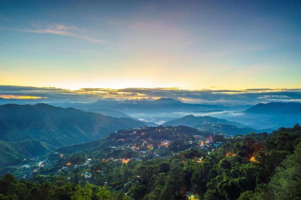 Aura One Hotel Baguio City Екстер'єр фото